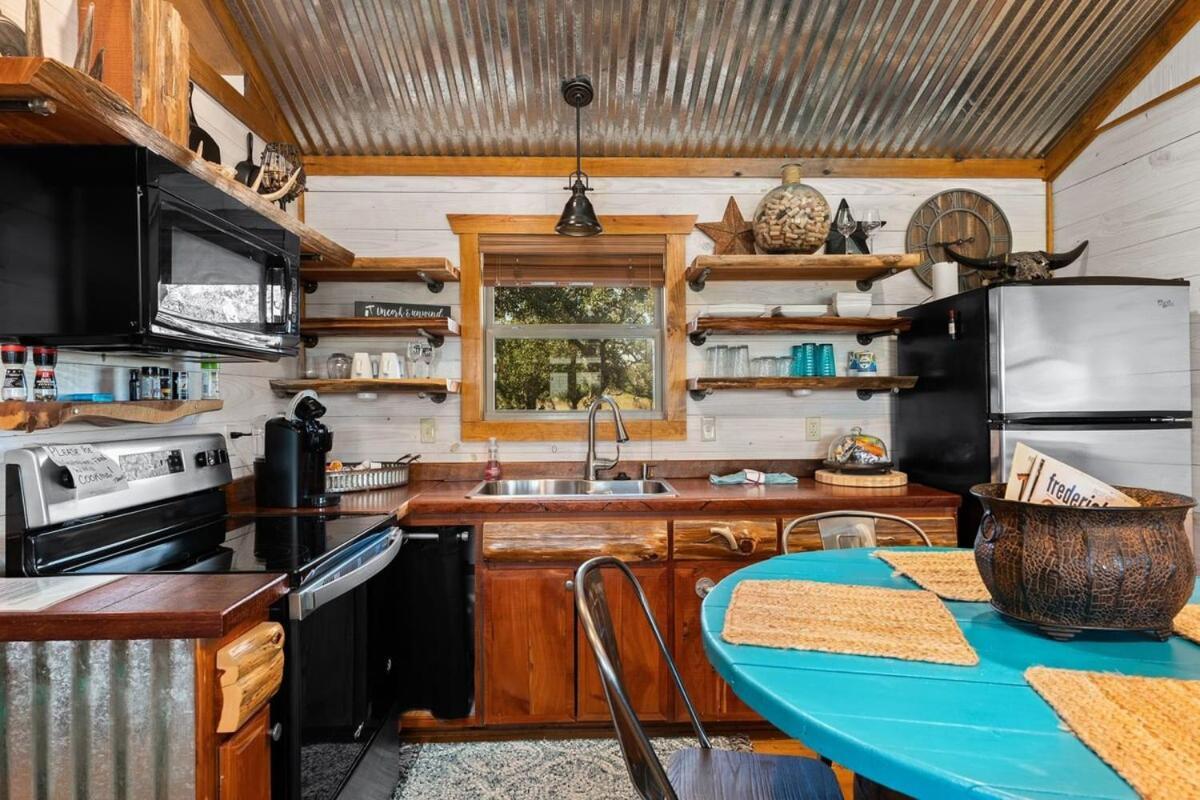 Rockin' R - Rustic Star Cabin Fredericksburg Bagian luar foto