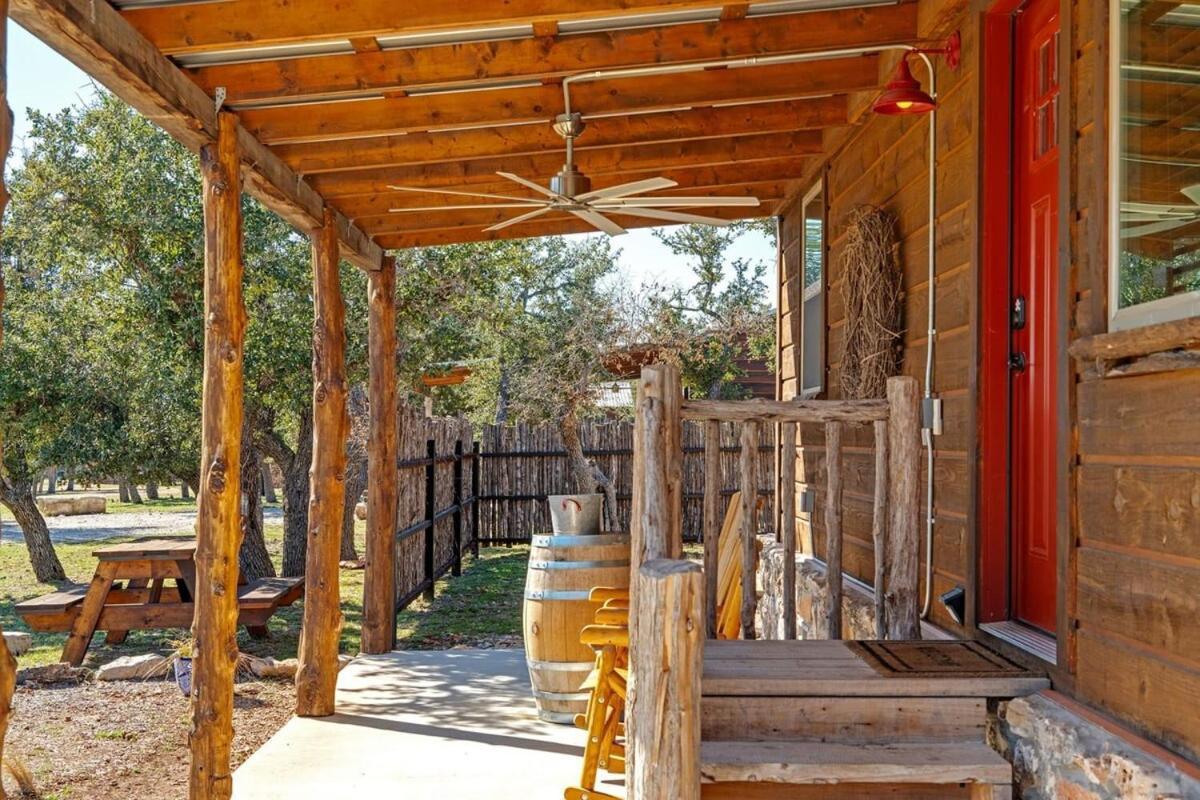 Rockin' R - Rustic Star Cabin Fredericksburg Bagian luar foto