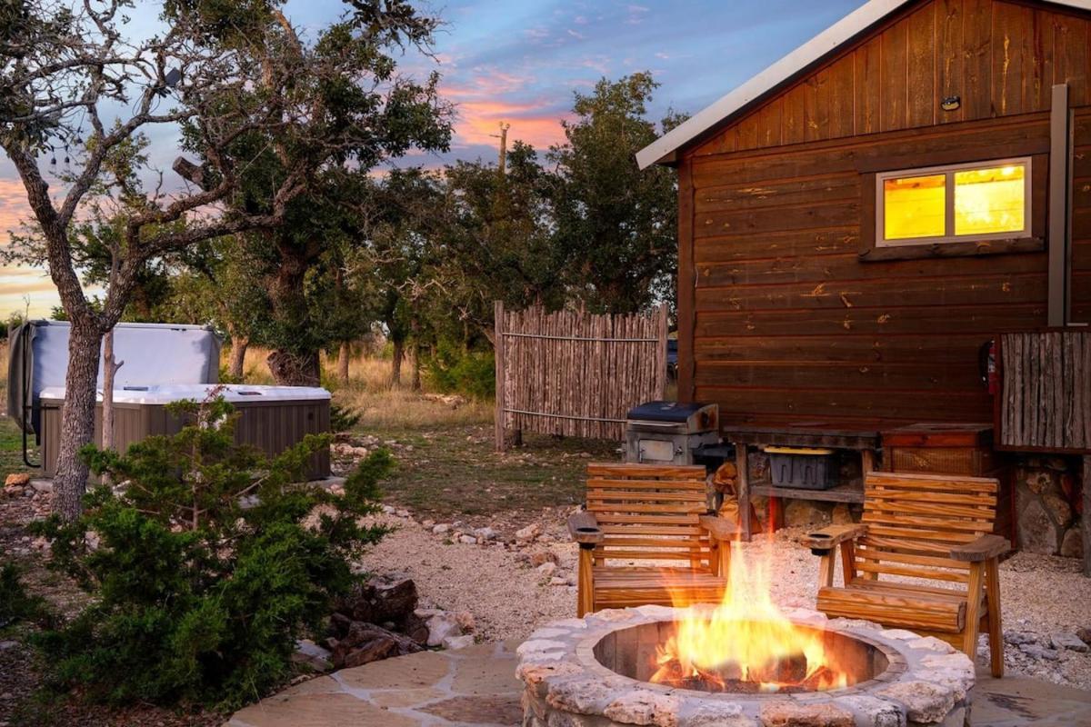 Rockin' R - Rustic Star Cabin Fredericksburg Bagian luar foto